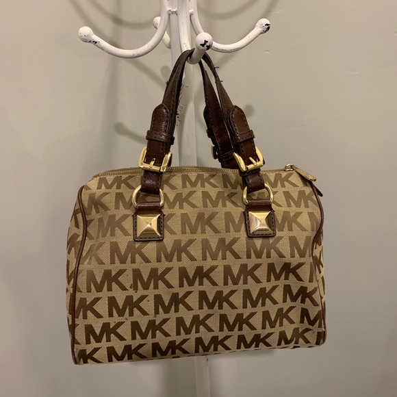 Authentic Michael Kors Purse - Picture 2 of 5